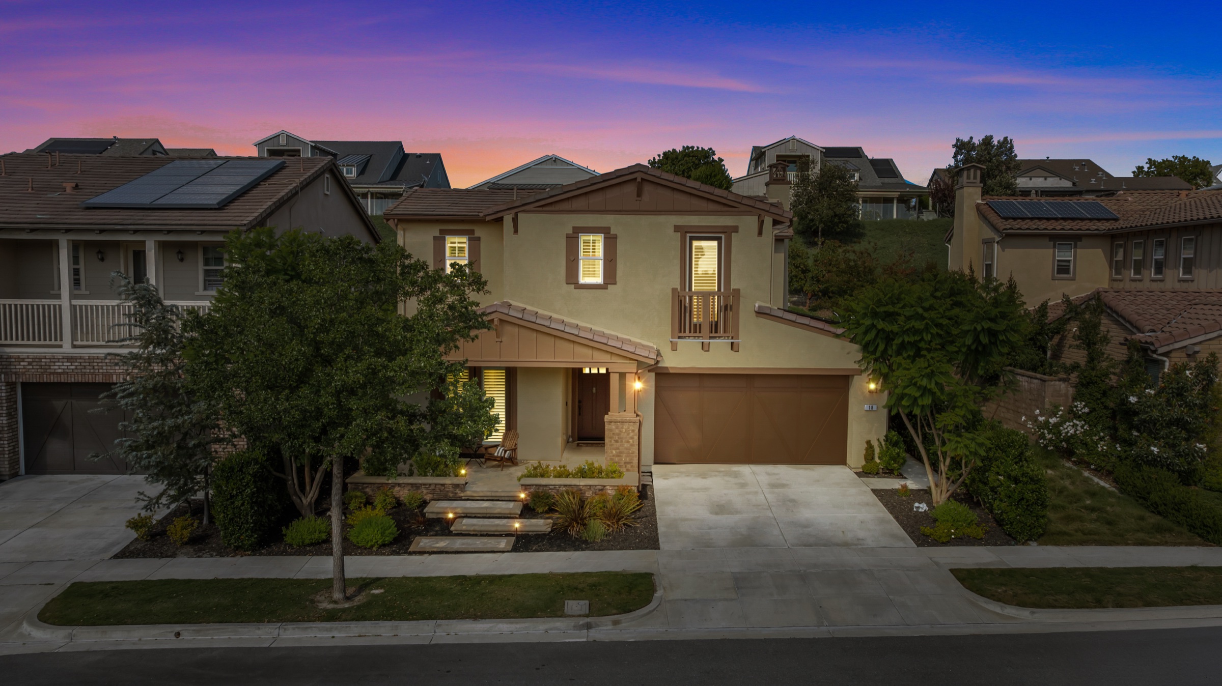 18 Baliza Road — Exterior