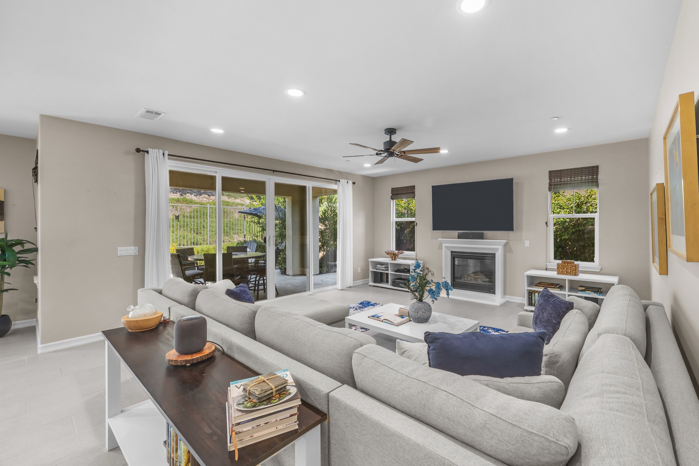 18 Baliza Road — Interior