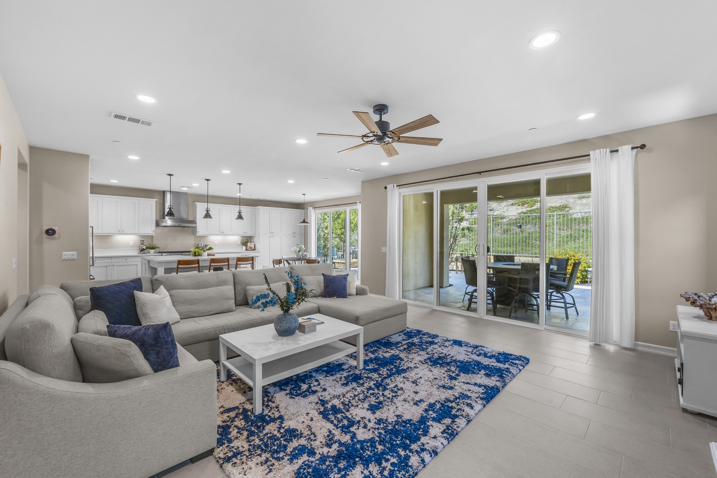 18 Baliza Road — Interior