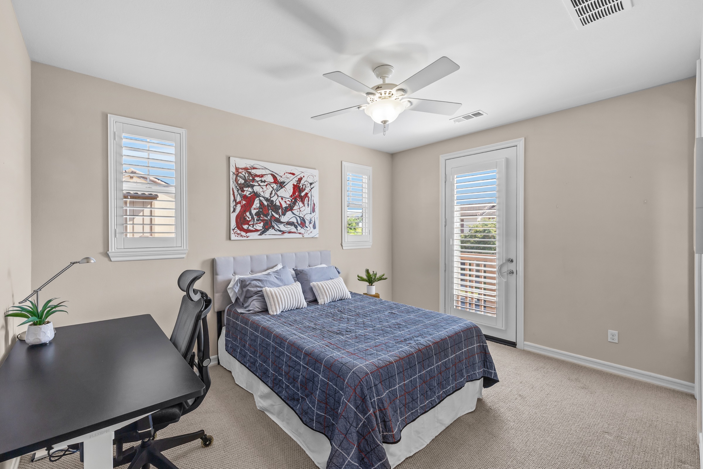 18 Baliza Road — Interior