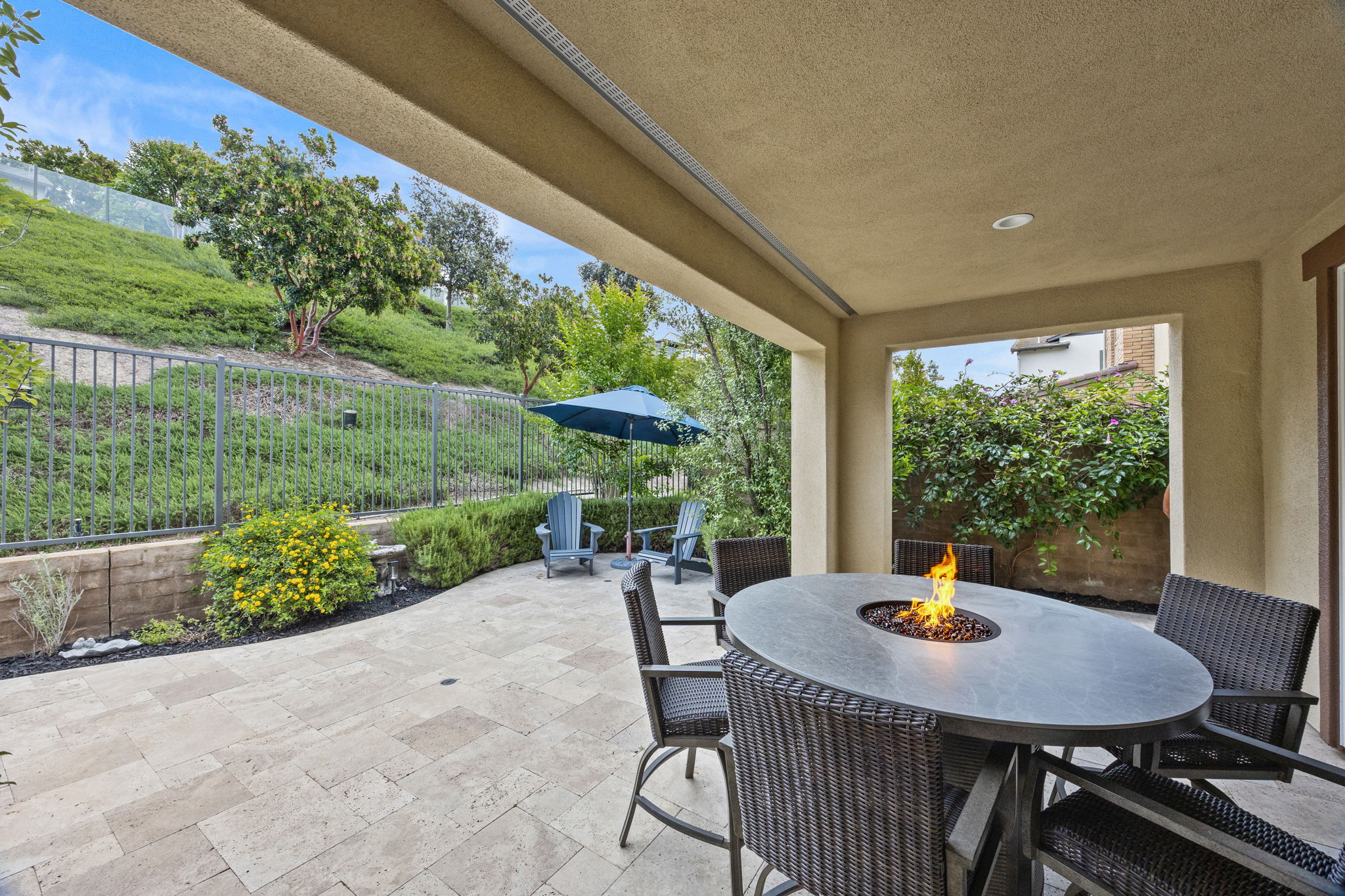 18 Baliza Road — Exterior